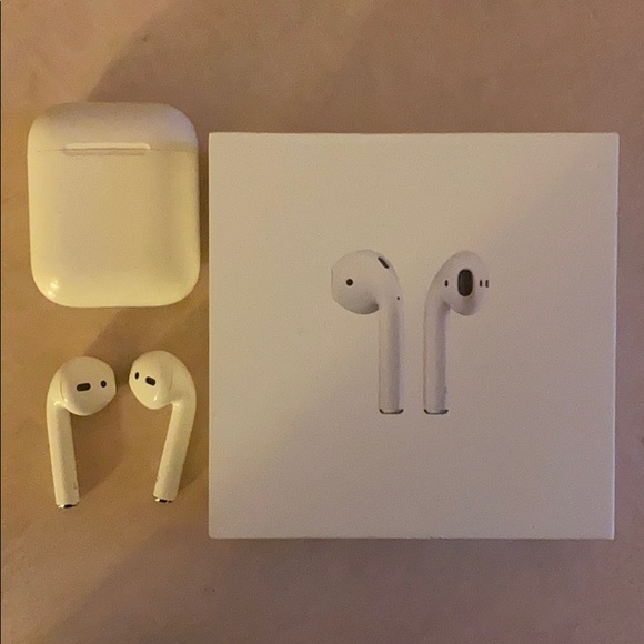 Apple Accessories - Apple AirPods